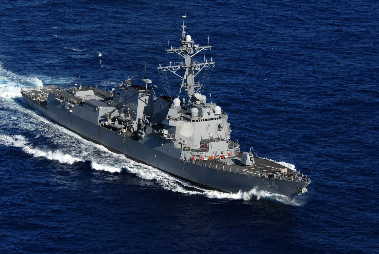 The guided-missile destroyer USS Nitze under way in the Atlantic, 2011